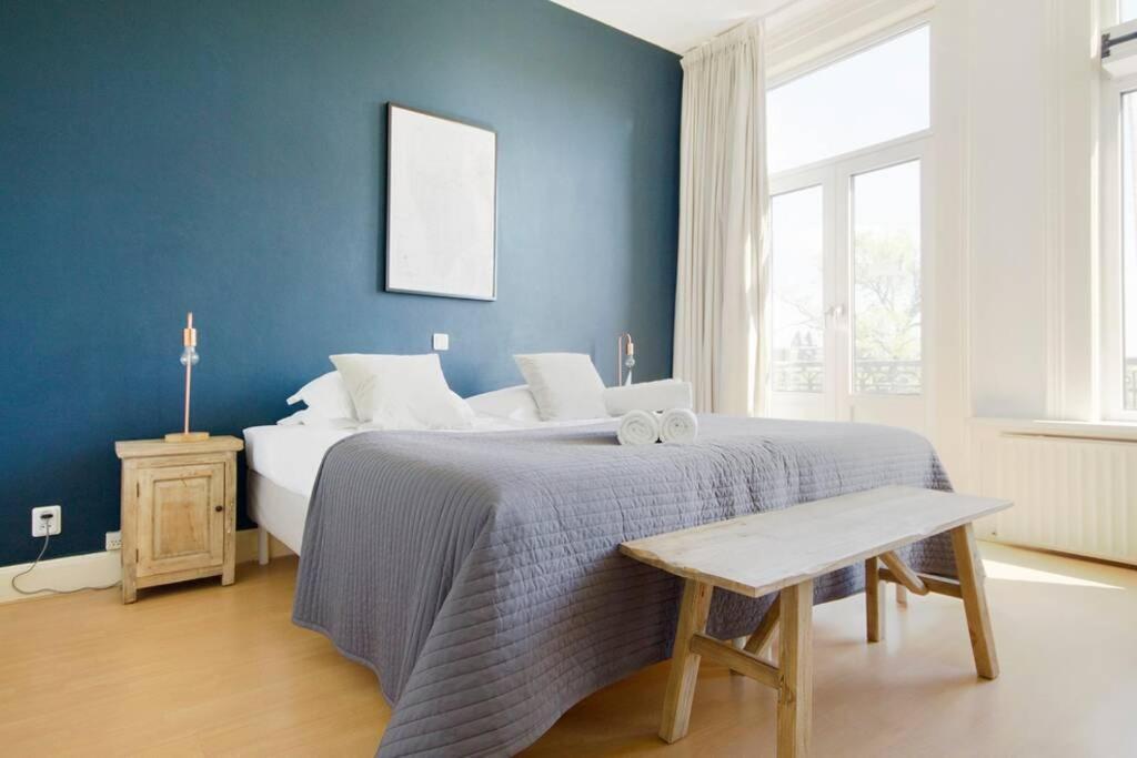 2 Bedroom 2 Bathroom Canal Apartment Amsterdam