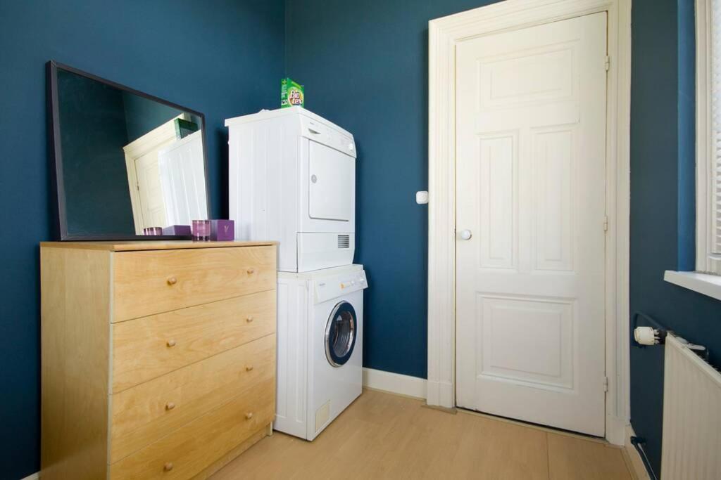2 Bedroom 2 Bathroom Canal Apartamento